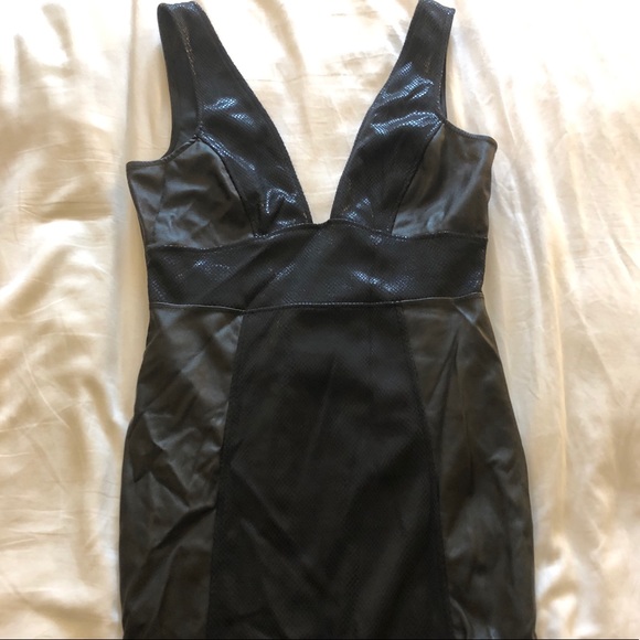 Leather V-neck Low Back Leather Bodycon Dress - Picture 6 of 7